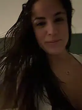 heyitsmadig online show from 8, 10, 2025