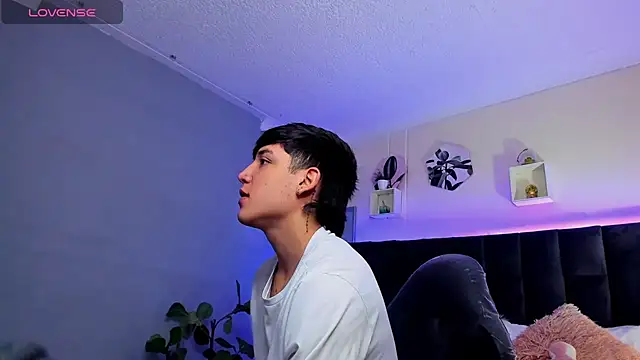 Snapshot of Ares_di_martin chatting on 28, 9, 2025 Ares di martin online show from 28, 9, 2025