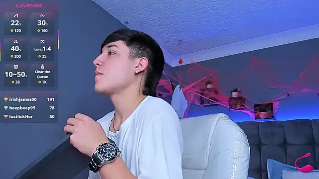 Snapshot of Ares_di_martin chatting on 22, 10, 2025 Ares di martin online show from 22, 10, 2025