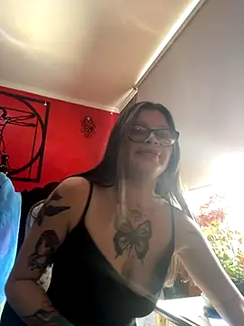 KoraSweett online show from 4, 12, 2025