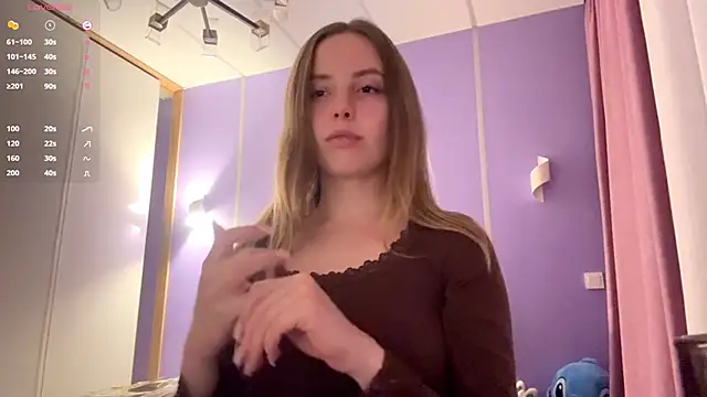 Snapshot of LinaMoonBlessed chatting on 25, 11, 2025 LinaMoonBlessed online show from 25, 11, 2025