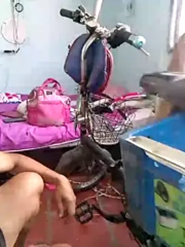 miroqui143 online show from 22, 11, 2025