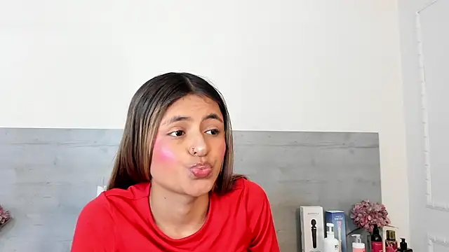 sunnyWhitee online show from 28, 3, 2026