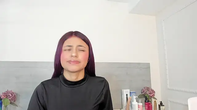 sunnyWhitee online show from 27, 4, 2026