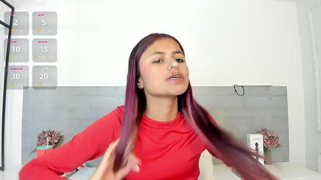 Snapshot of sunnyWhitee chatting on 3, 6, 2026 sunnyWhitee online show from 3, 6, 2026