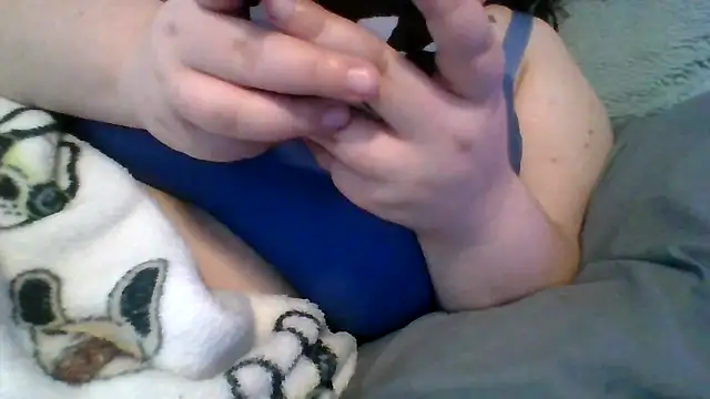 Snapshot of sarahcakes223 chatting on 8, 5, 2026 sarahcakes223 online show from 8, 5, 2026