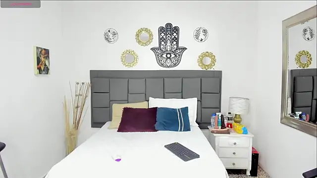 summer williams18 online show from 7, 11, 2025