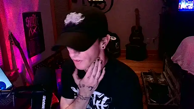 Snapshot of LEVIATHANX666 chatting on 4, 4, 2026 LEVIATHANX666 online show from 4, 4, 2026