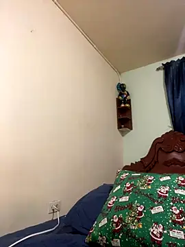 Snapshot of MaxDell chatting on 2, 12, 2025 MaxDell online show from 2, 12, 2025