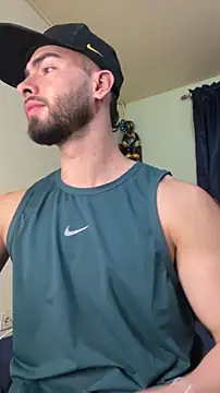 Snapshot of MaxDell chatting on 13, 12, 2025 MaxDell online show from 13, 12, 2025