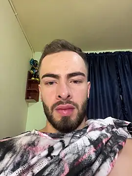 Snapshot of MaxDell chatting on 16, 12, 2025 MaxDell online show from 16, 12, 2025