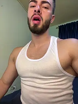 Snapshot of MaxDell chatting on 19, 12, 2025 MaxDell online show from 19, 12, 2025