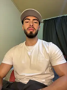 Snapshot of MaxDell chatting on 10, 1, 2026 MaxDell online show from 10, 1, 2026