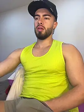 Snapshot of MaxDell chatting on 6, 3, 2026 MaxDell online show from 6, 3, 2026