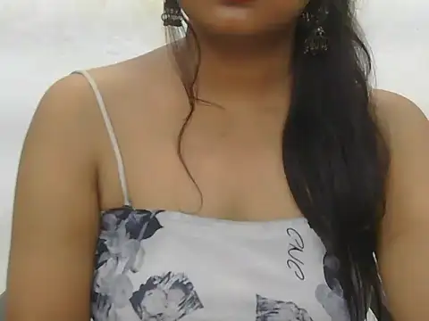 Snapshot of POOJA_199 chatting on 14, 9, 2025 POOJA 199 online show from 14, 9, 2025