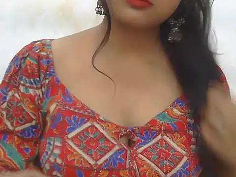 Snapshot of POOJA_199 chatting on 6, 10, 2025 POOJA 199 online show from 6, 10, 2025