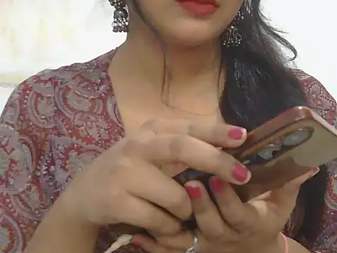 Snapshot of POOJA_199 chatting on 5, 11, 2025 POOJA 199 online show from 5, 11, 2025