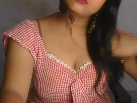Snapshot of POOJA_199 chatting on 21, 7, 2026 POOJA 199 online show from 21, 7, 2026