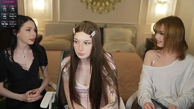 Snapshot of VivianSweet_ chatting on 9, 6, 2026 VivianSweet online show from 9, 6, 2026