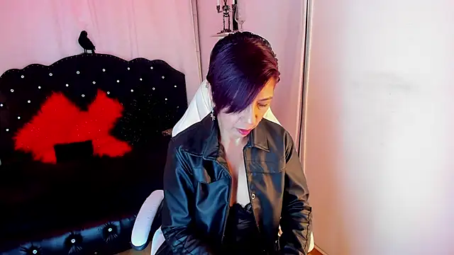 Snapshot of Trinityy__ chatting on 17, 12, 2025 Trinityy online show from 17, 12, 2025