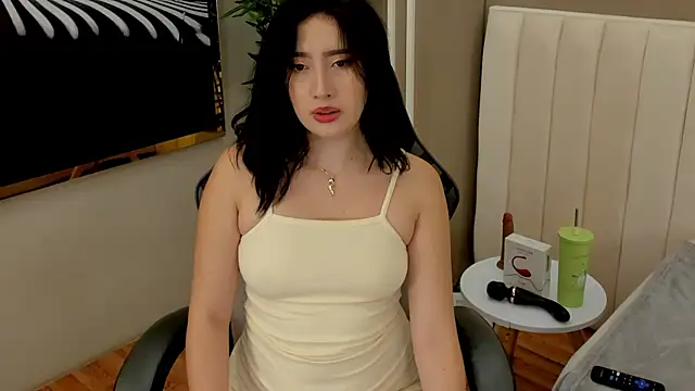 Skyyle  online show from 17, 6, 2026