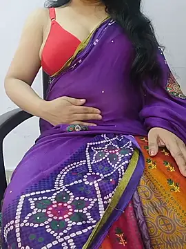 Snapshot of roshni_agrawal0 chatting on 8, 6, 2026 roshni agrawal0 online show from 8, 6, 2026