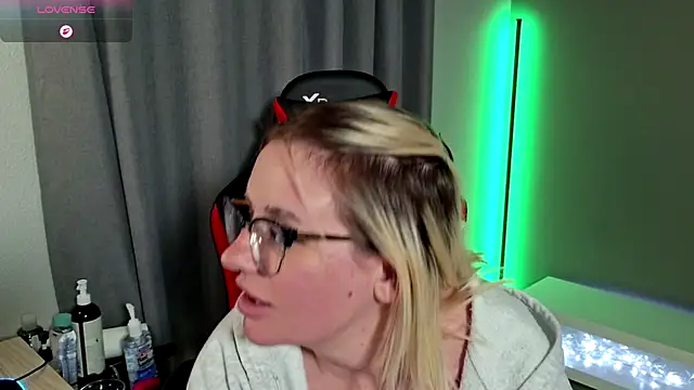 Charlies world online show from 18, 10, 2025