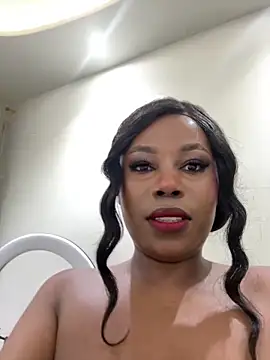 Snapshot of Elie-3 chatting on 16, 10, 2025 Elie-3 online show from 16, 10, 2025