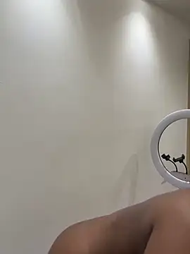 Snapshot of Elie-3 chatting on 26, 10, 2025 Elie-3 online show from 26, 10, 2025