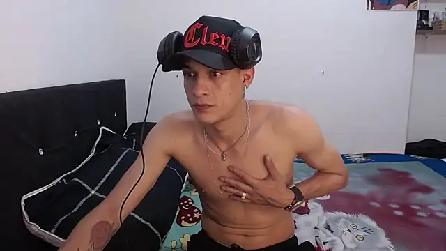 Ethanho0t online show from 20, 12, 2025