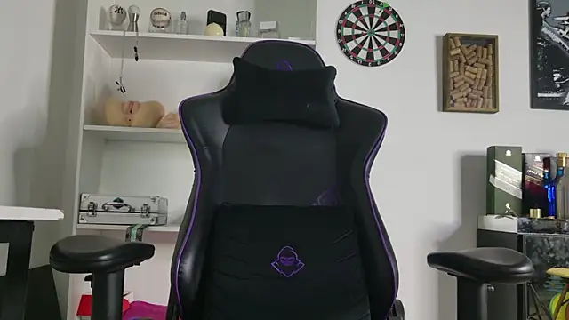 aaron nvk online show from 4, 3, 2026