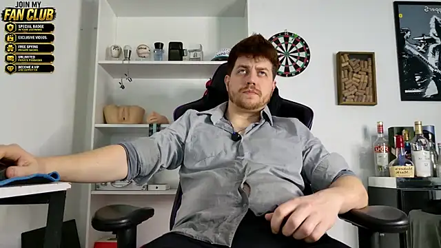 aaron nvk online show from 20, 7, 2026
