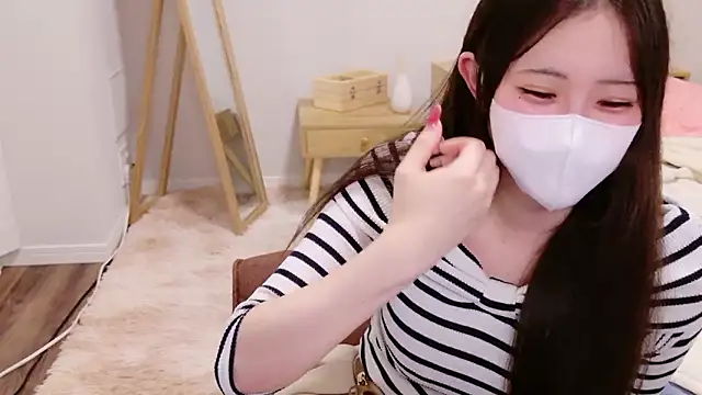 MOEMOE-Q online show from 9, 9, 2025