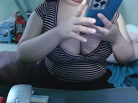 Snapshot of Lily3322 chatting on 19, 3, 2026 Lily3322 online show from 19, 3, 2026