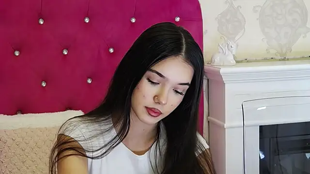 AlexisDevine online show from 2, 11, 2025