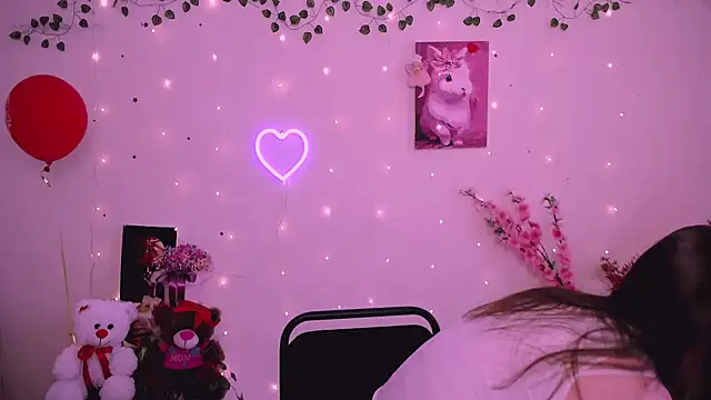 Amanda Bright  online show from 19, 4, 2026