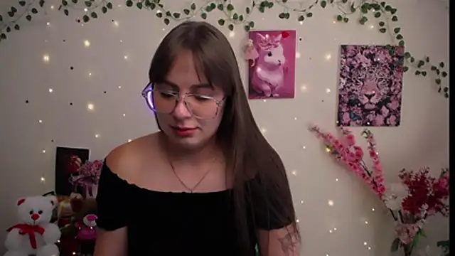 Amanda Bright  online show from 27, 7, 2026