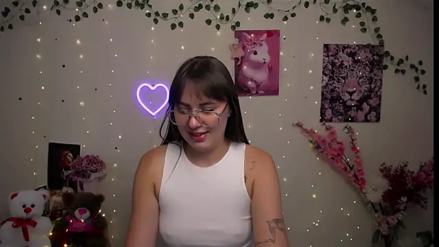 Amanda Bright  online show from 28, 7, 2026
