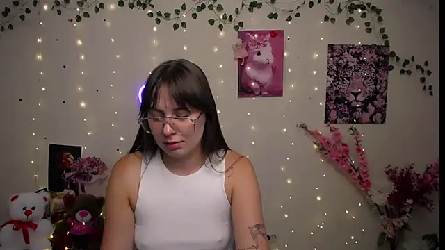 Amanda Bright  online show from 28, 7, 2026