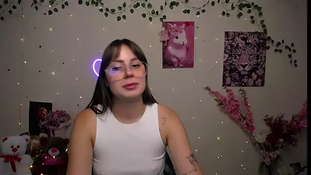 Amanda Bright  online show from 28, 7, 2026