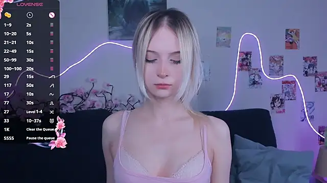 Megan--chan online show from 31, 3, 2026