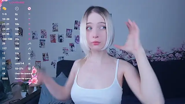 Megan--chan online show from 29, 4, 2026