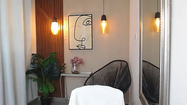 Lia Mar  online show from 16, 4, 2026