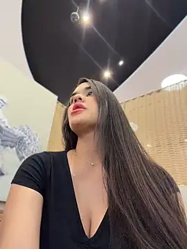 BellaLeclair online show from 13, 6, 2026