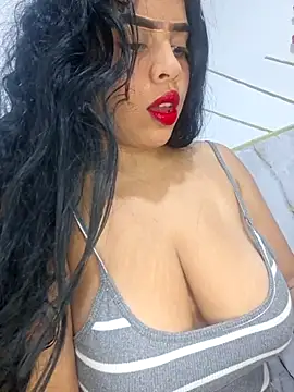 Yemaly Lee online show from 4, 5, 2026