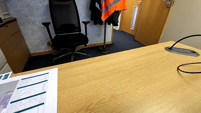 Snapshot of Oorse1966 chatting on 21, 10, 2025 Oorse1966 online show from 21, 10, 2025