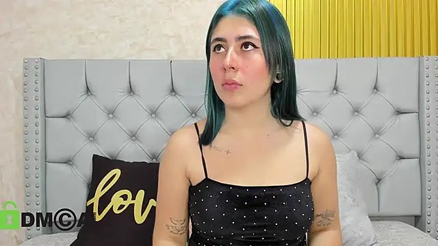 Snapshot of Skarlet_04 chatting on 10, 11, 2025 Skarlet 04 online show from 10, 11, 2025