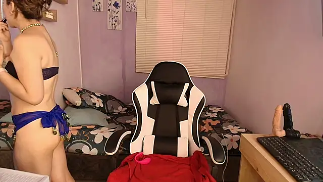 luna desiree online show from 22, 4, 2026