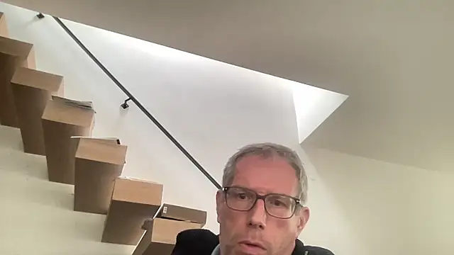 choupipat1 online show from 6, 4, 2026