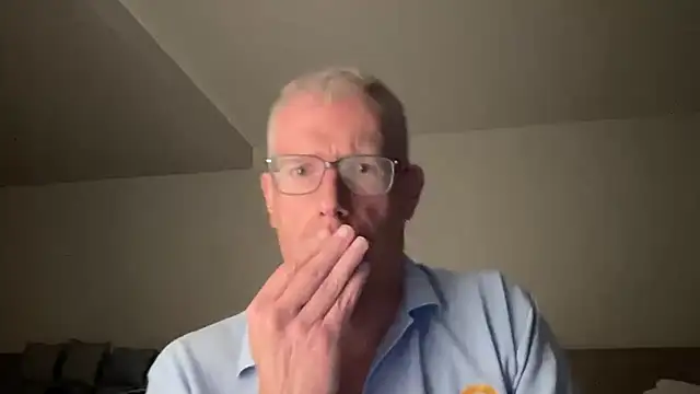 choupipat1 online show from 28, 4, 2026